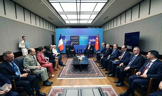 Cumhurbaşkanı Erdoğan, Fransa Cumhurbaşkanı Macron ile bir araya geldi