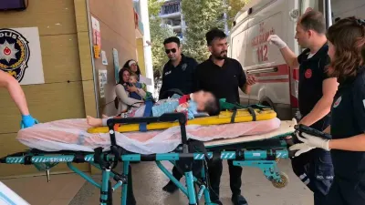 Bursa İnegöl'de Faciadan Dönüş: 2 Yaşındaki Çocuk 3. Kattan Beton Zemine Düştü