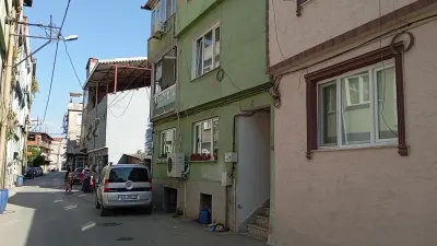 Bursa'da Evlerinde Ölü Bulunan Yaşlı Çiftin Ölüm Nedeni Araştırılıyor