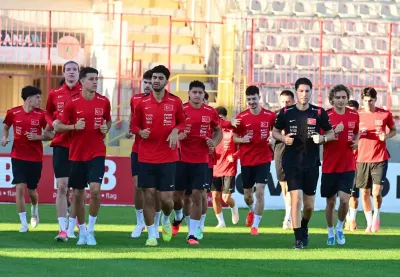 Ümit Milli Takımı, Ukrayna Maçı İçin Sahaya İndi