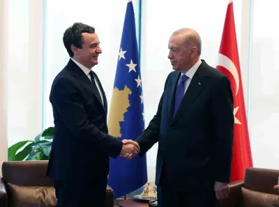 Cumhurbaşkanı Erdoğan, Kosova Başbakanı Kurti'yi Türkevi'nde Kabul Etti