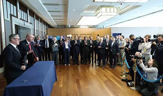 Cumhurbaşkanı Erdoğan, İngiltere Başbakanı Starmer ile bir araya geldi