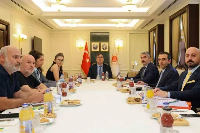 Adalet Bakan Yardımcısı Can Tuncay, Adalet Peşinde Aileleri Platformu ile Görüştü