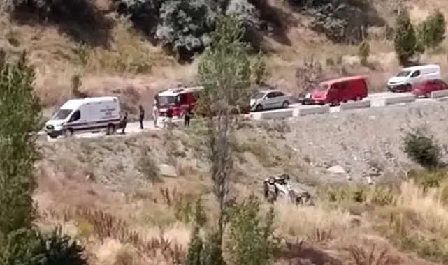 Şarampole yuvarlanan otomobilin sürücüsü yaralandı