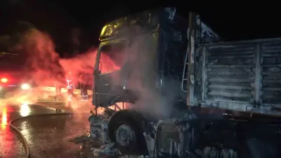 Amasya'da Seyir Halindeki Gübre Yüklü Tır Alev Topuna Döndü