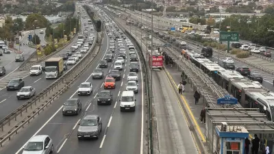 Megakent İstanbul güne yoğun trafikle başladı: Yoğunluk yüzde 71'e ulaştı