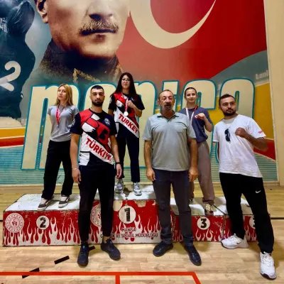 Bilecikli Sporculardan Muaythai Zafer Kupası'nda Büyük Başarı: 8 Madalya