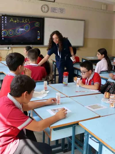 Efeler’de Köy Okulu Öğrencileri Dijital Dünyayla Buluşuyor