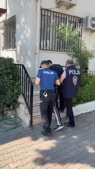Bursa'da Kesinleşmiş Hapis Cezası Bulunan 3 Firari Şahıs Yakalandı