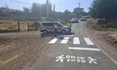Kurtalan’da Okul Önlerinde Yaya Geçidi ve Trafik İşaretleme Çalışması Yapıldı