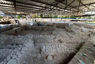 İzmir'in 5 Bin Yıllık Troya'sı: Yassıtepe Höyüğü'nde Tarihi Keşif