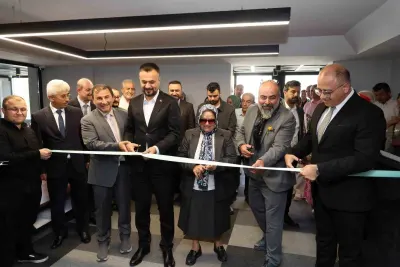 Talas'ta Kültür ve Sanat Rüzgarı: Tezhip, Hat, Ebru ve Yakma Eserler Sergisi Kapılarını Açtı