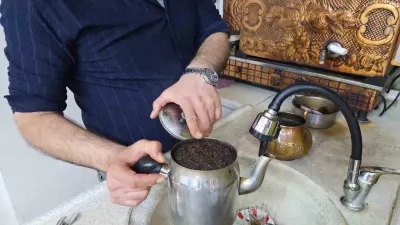 Çayın lezzet sırrı ortaya çıktı: Soğuk suyla 45 dakikada demleniyor