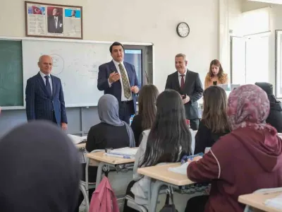 Şehitkamil Belediyesinden Üniversite Öğrencilerine 20 Bin TL Eğitim Desteği