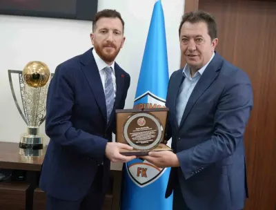 DAGC'den Erzurumspor FK Başkanı Ahmet Dal'a Anlamlı Plaket