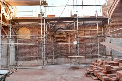 800 Yıllık Tarihi Van Ulu Camii'nin Restorasyonu Hız Kesmeden Sürüyor