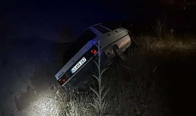 Kontrolden çıkan otomobil araziye savruldu