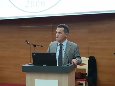 Kastamonu Üniversitesi Rektörü Topal'dan Öğrencilere: Yapay Zekanın Mimarları Siz Olacaksınız
