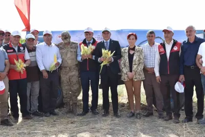 Tuşba’da Silajlık Mısır Hasadı Tarla Günü Düzenlendi