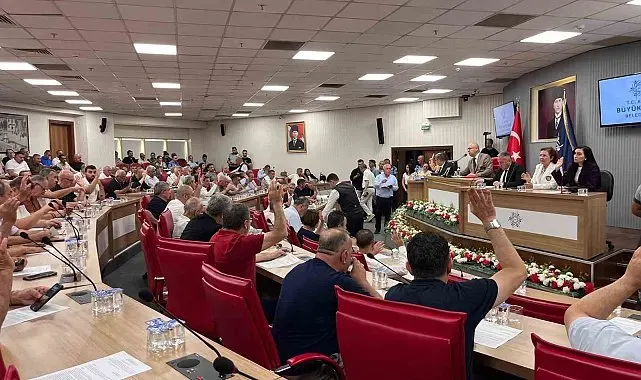 Büyükşehir Meclisi'ne 'ilaçlama' konusu damga vurdu
