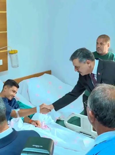 Bakan Tekin ve Bakan Çiftçi Turgutlu'da Yaralı Öğrencileri Ziyaret Etti