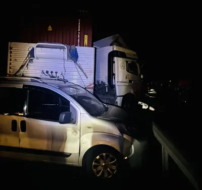 TAG Otoyolu'nda Zincirleme Trafik Kazası: 5 Yaralı
