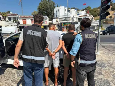 Bodrum'da Kırmızı Bültenle Aranan Fransa Vatandaşı Sahte Kimlikle Yakalandı