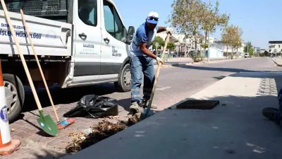 Didim Belediyesi'nden Kent Genelinde Mazgal Temizliği Çalışması