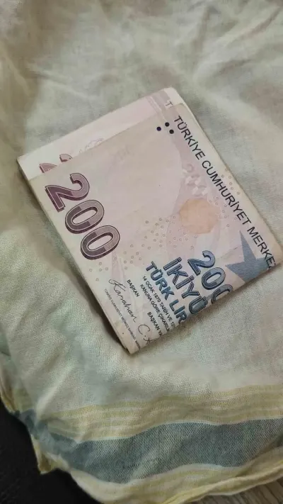 Bilecik'te Esnafın Örnek Davranışı: Unuttuuğu 2 Bin TL Sahibine Teslim Edildi