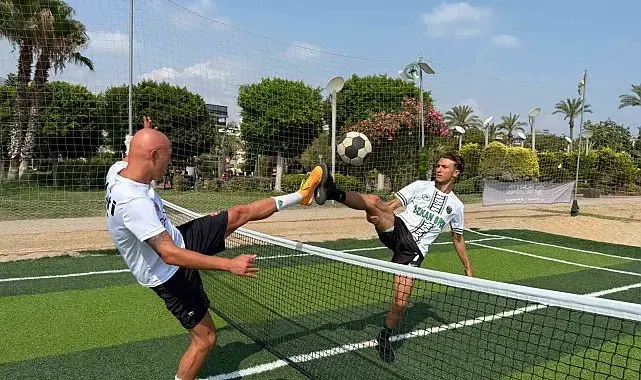 Alanya'da geleneksel futnet ayak tenisi turnuvası başlıyor