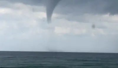 Alanya Açıklarında Deniz Üzerinde Hortum Görüntülendi