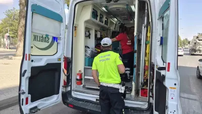Adıyaman'da Otomobil ile Hafif Ticari Araç Çarpıştı: 1 Yaralı