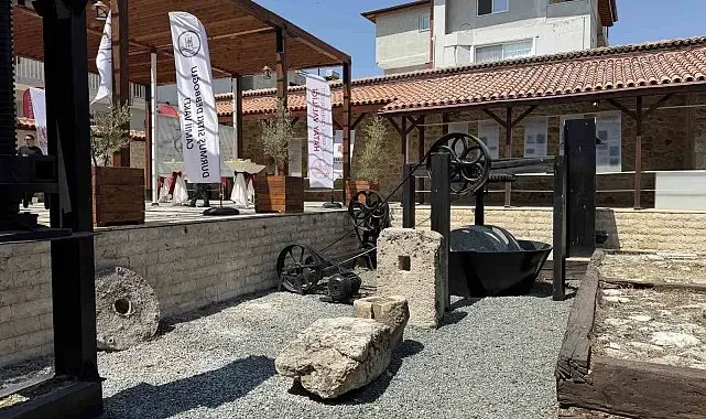 Kentin ilk zeytinyağı fabrikası olan tarihi yapı, depremde aldığı hasarların onarılmasıyla yeniden müze olarak açıldı