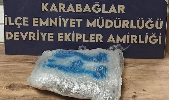 Polisten kaçan motosikletliden 1 kilo 200 gram uyuşturucu çıktı