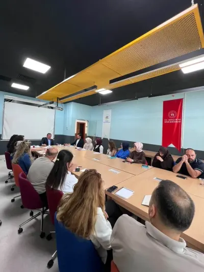 Talas Gençlik Merkezi'nde Faaliyet Değerlendirme Toplantısı Yapıldı