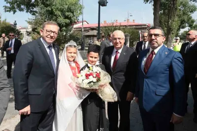 Milli Savunma Bakanı Yaşar Güler Kars Valiliği ve Belediyesini Ziyaret Etti