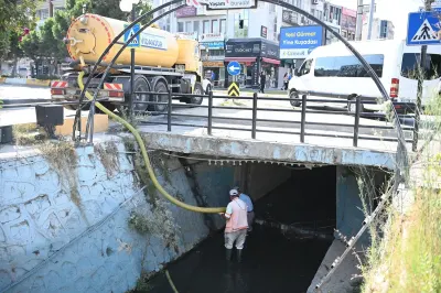 Kuşadası’nda Damlacık Deresi Temizlendi: Çevre ve Halk Sağlığı İçin Rutin Çalışma