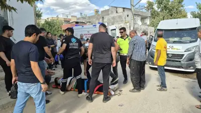 Adıyaman'da Motosiklet ve Servis Aracı Çarpıştı: 1 Yaralı