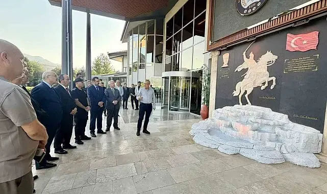 Denizli'de Miryokefalon Zaferinin tarihi mirasını yaşatacak anıt törenle açıldı