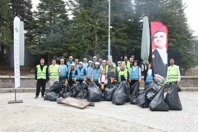 Osmangazi’de Gönüllüler Uludağ İçin El Ele Verdi