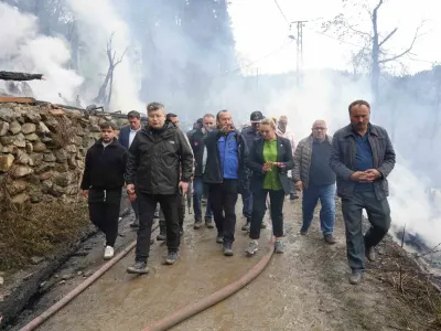 Kastamonu İnebolu'da Yangın Faciası: 11 Ev Küle Döndü