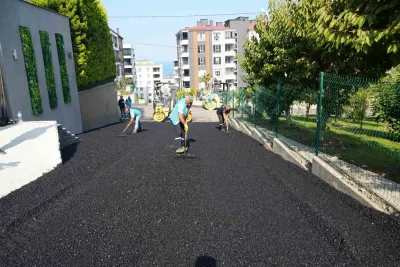 Atakum'da Ulaşım Konforu İçin Asfalt ve Yol Yenileme Çalışmaları Hız Kesmeden Devam Ediyor