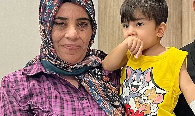 İki evladını kaybetti, üçüncü çocuğuna böbreğiyle can oldu