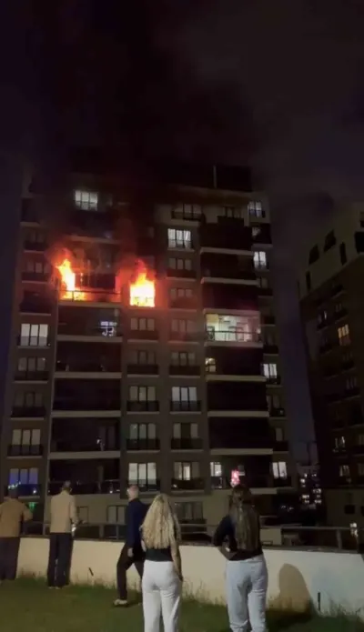Bursa’da Apartman Dairesinde Korkutan Yangın: 4 Kişi Dumandan Etkilendi
