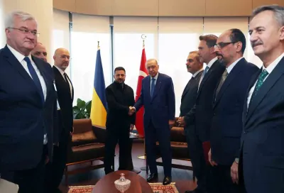 Cumhurbaşkanı Erdoğan, New York'ta Ukrayna Başbakanı Zelenskiy'i Kabul Etti