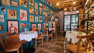 Hatay İskenderun'da 85 Yöresel Gazoz Sunan Nostalji Kafe Ziyaretçilerini 40 Yıl Önceye Götürüyor