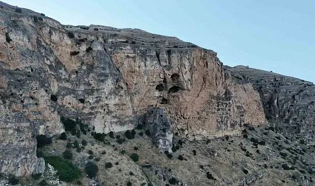 Bin 250 rakımdaki mağarada insan kemikleri bulundu