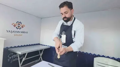 Geleneksel Ahşap Kaşık Oyma Sanatı Günümüz Tasarımlarıyla Yaşatılıyor