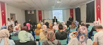 Altıntaş'ta 8. Sınıf Velileriyle Sınav Hazırlıkları ve Eğitim Değerlendirildi