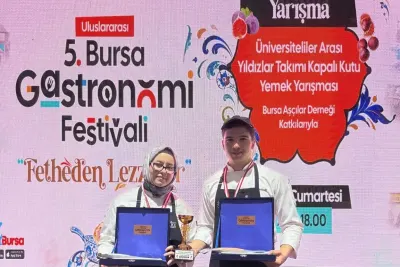 BŞEÜ Aşçılık Öğrencileri Gastronomi Festivalinde Türkiye Üçüncüsü Oldu